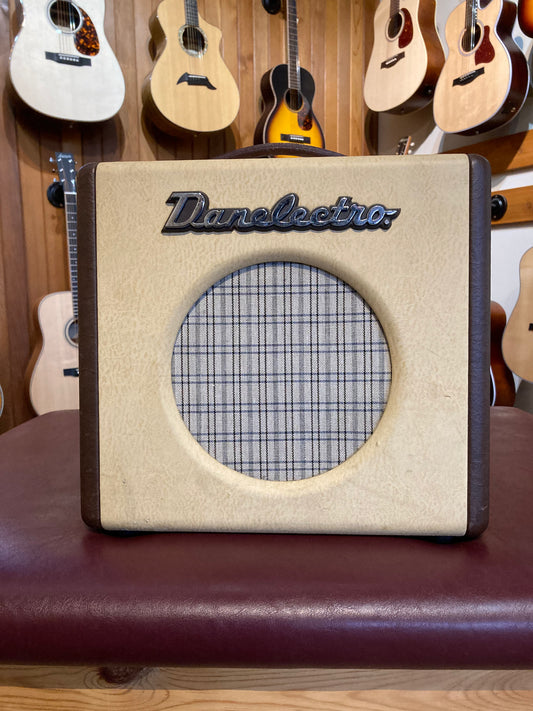 Danelectro Nifty Fifty (Used)
