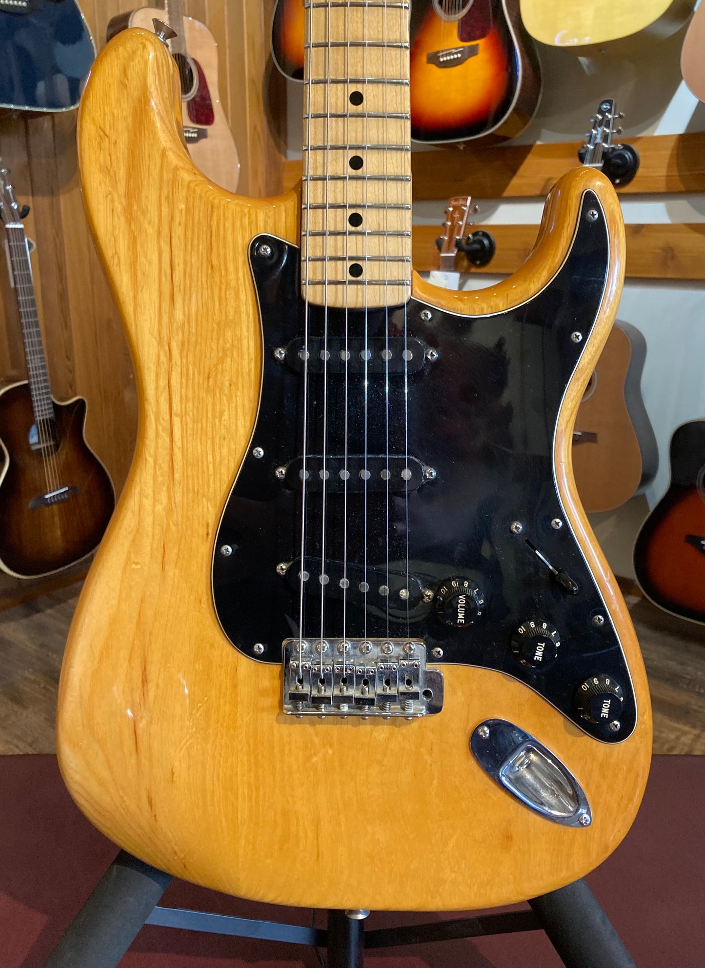 Fender Stratocaster 1977 W/OHSC