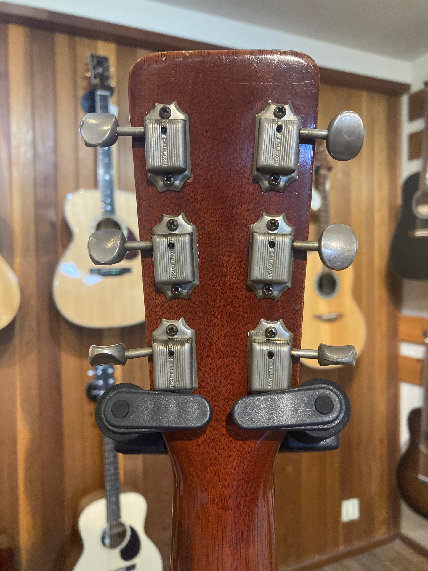 Martin D-18 (1957)