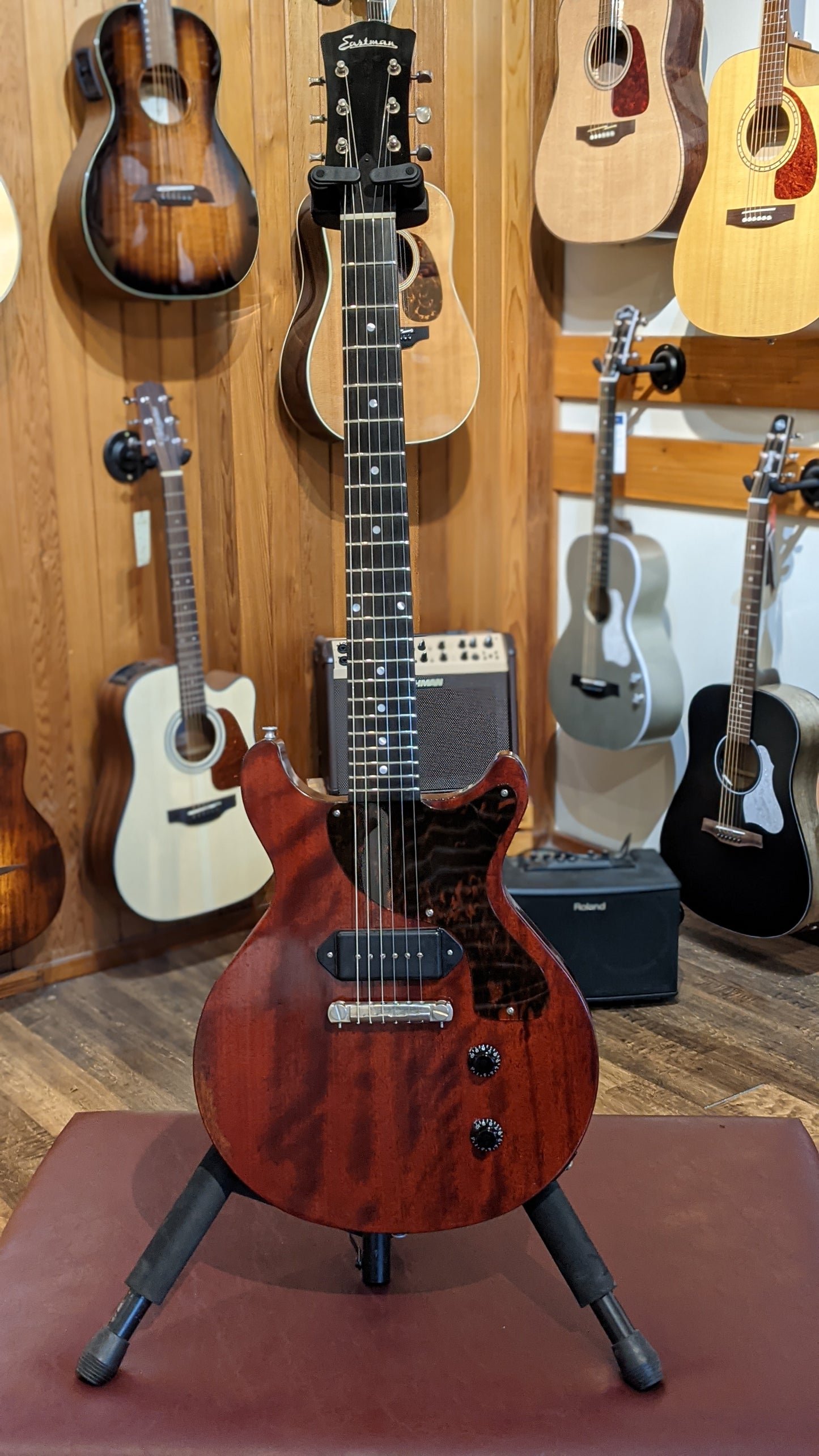 Eastman SB55DC/V Double Cut Electric Guitar w/Case - Vintage Red