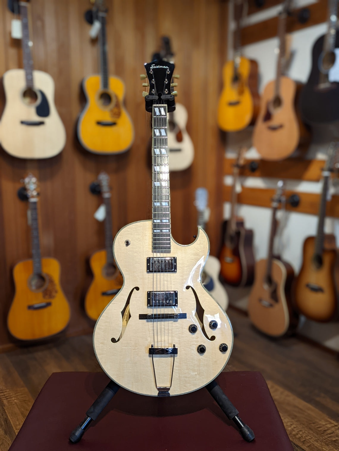 Eastman AR372CE-BD Arch Top Guitar w/Case - Natural (2018)