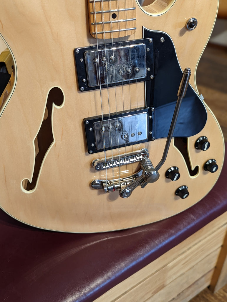 Squier Classic Vibe Starcaster® Natural w/Gig Bag (2020) Acoustic