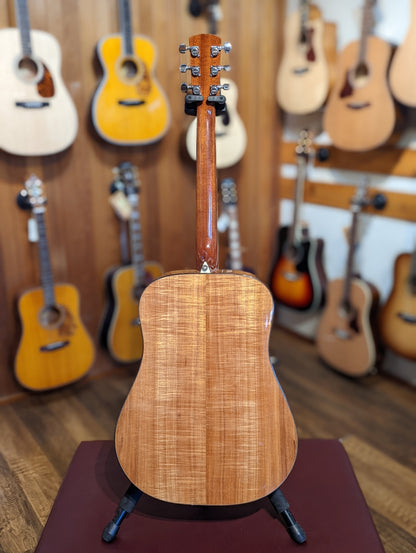 Larrivée Guitars D-09 Koa Acoustic Guitar w/Case (1997)