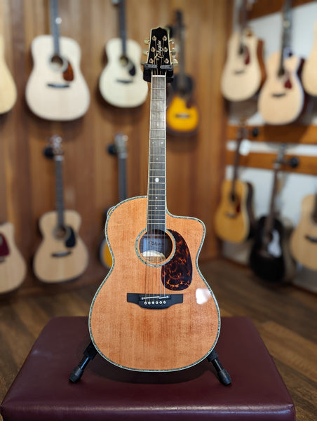 Takamine 60th Anniversary Limited Edition Acoustic/Electric Guitar w/Case (Serial# 60042046)