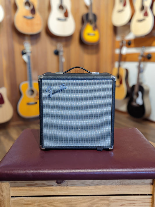 Fender Rumble 25 Bass Combo Amp (Used)