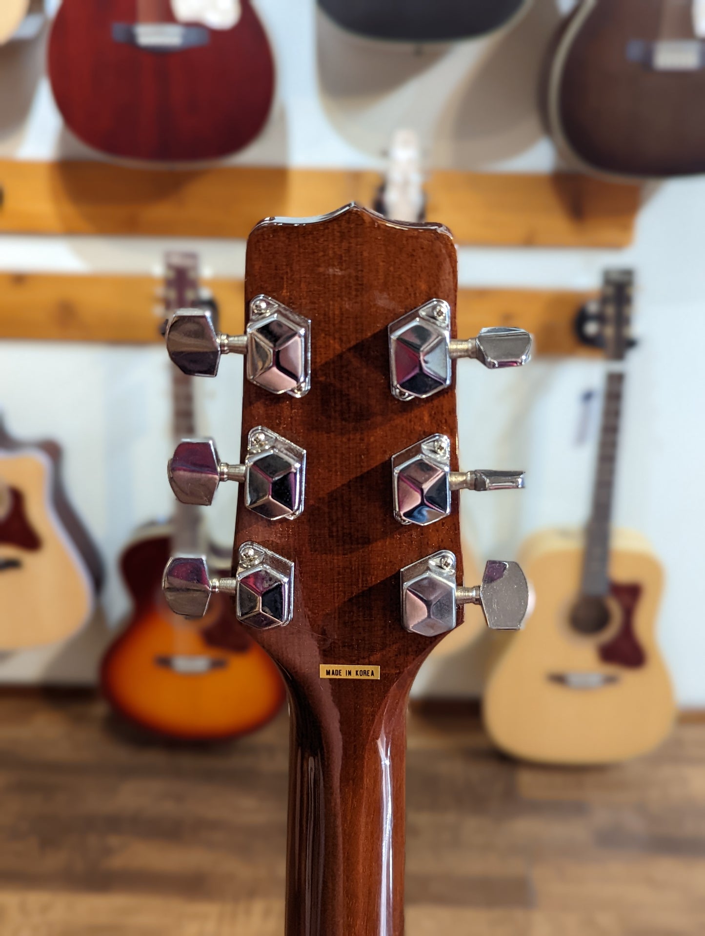 El Degas MT4N Acoustic Guitar w/Case (Used)