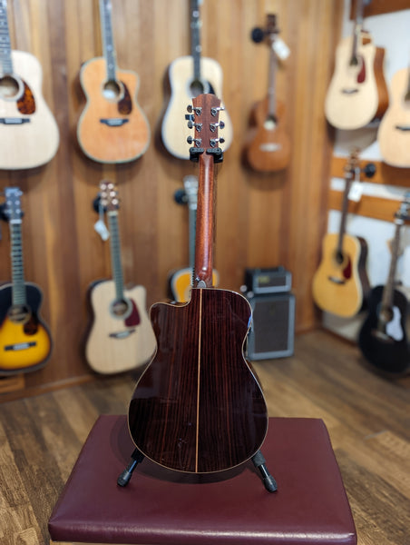 Yamaha AC3R All-Solid Wood Concert Acoustic/Electric Guitar w/Case (Used)