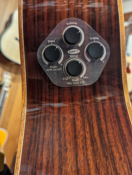 Yamaha AC3R All-Solid Wood Concert Acoustic/Electric Guitar w/Case (Used)