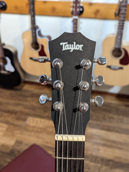 Taylor BT1 Baby Taylor Acoustic Guitar w/Gig Bag (2012)