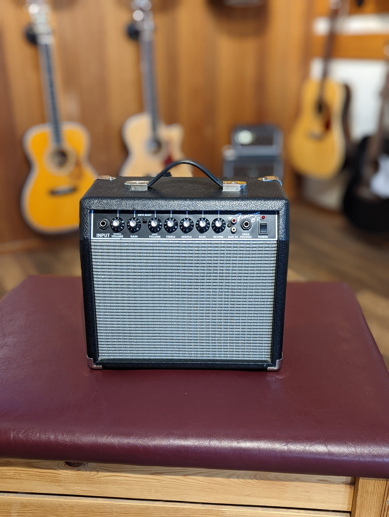 Fender Frontman 15R 2-Channel Practice Amp (Used)
