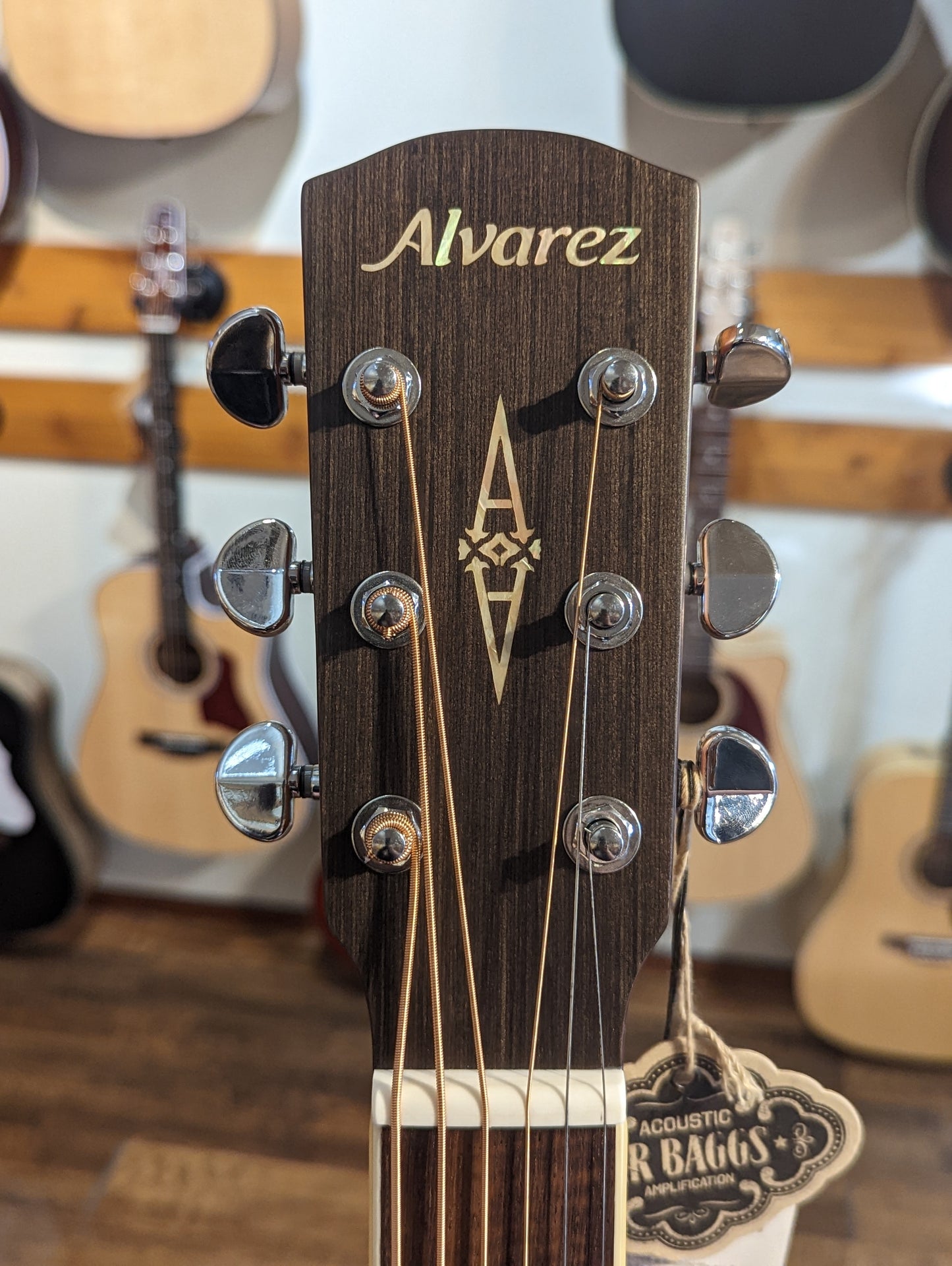 Alvarez Artist ABT60E Acoustic Baritone w/Pickup - Natural Gloss (B-STOCK)
