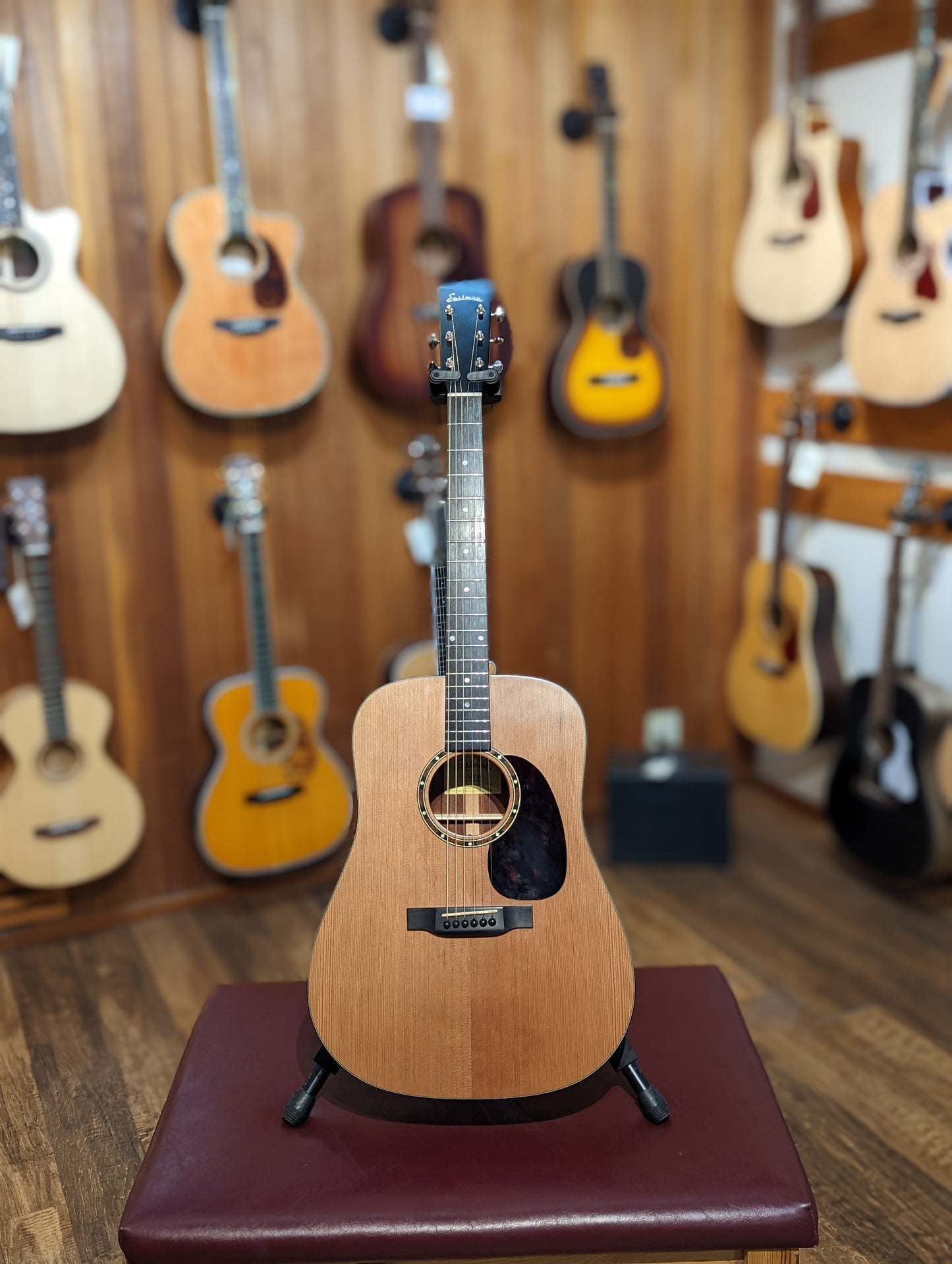 Eastman E2D-CD Acoustic Electric Guitar w/Gig Bag (Used)