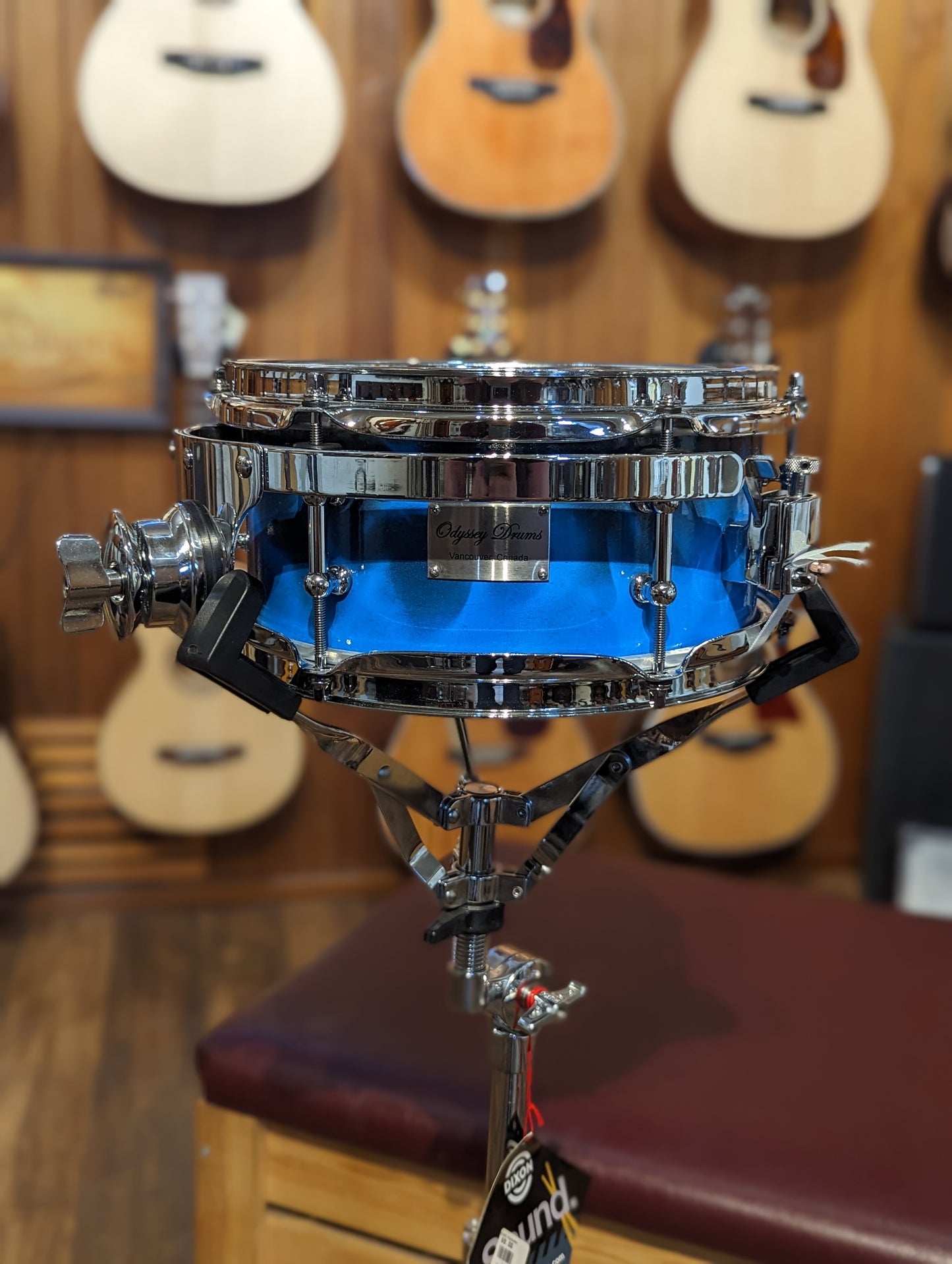 Odyssey Drums 10"x5" 6 Ply Maple Snare w/Mounting Hardware - Blue Flame
