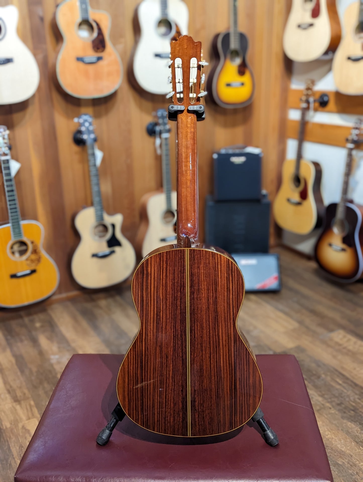Yamaha G-250S Classical Guitar w/Case (Used)