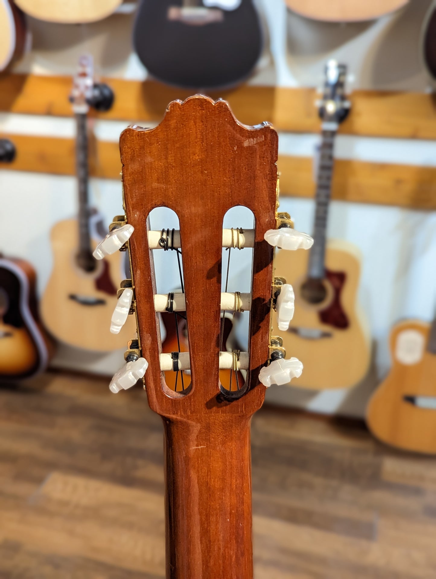 Yamaha G-250S Classical Guitar w/Case (Used)