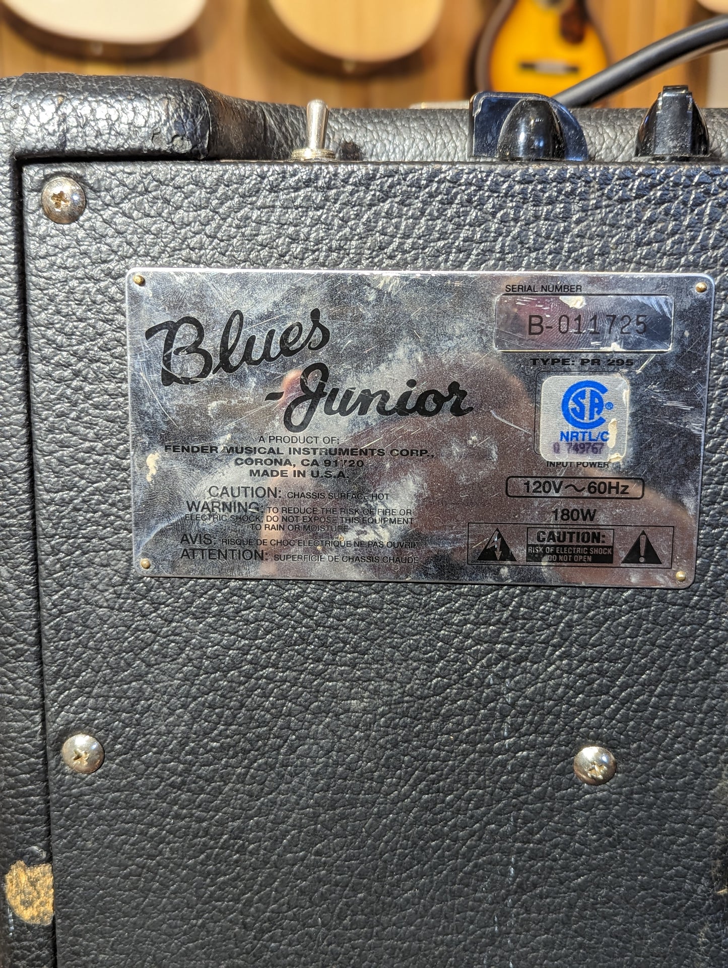 Fender Blues Junior 1x12 15 Watt Tube Amp (1996)