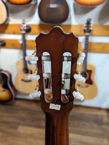 Bravo BC-40 Classical Guitar w/Gig Bag