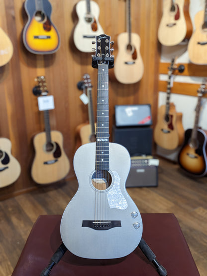 Godin Rialto JR Satina Gray HG Q-Discrete SF w/Case (Used)